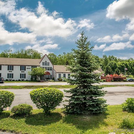 Rodeway Inn Lakeville Kültér fotó