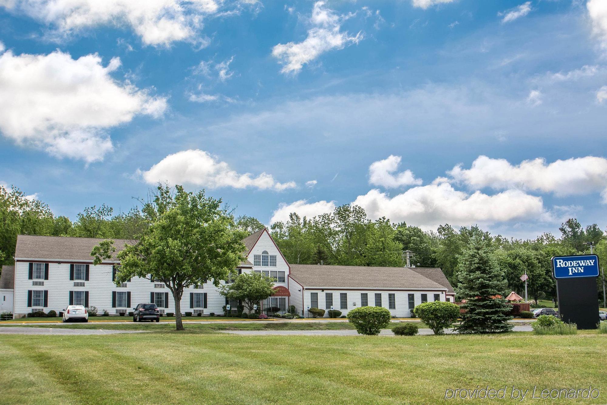 Rodeway Inn Lakeville Kültér fotó