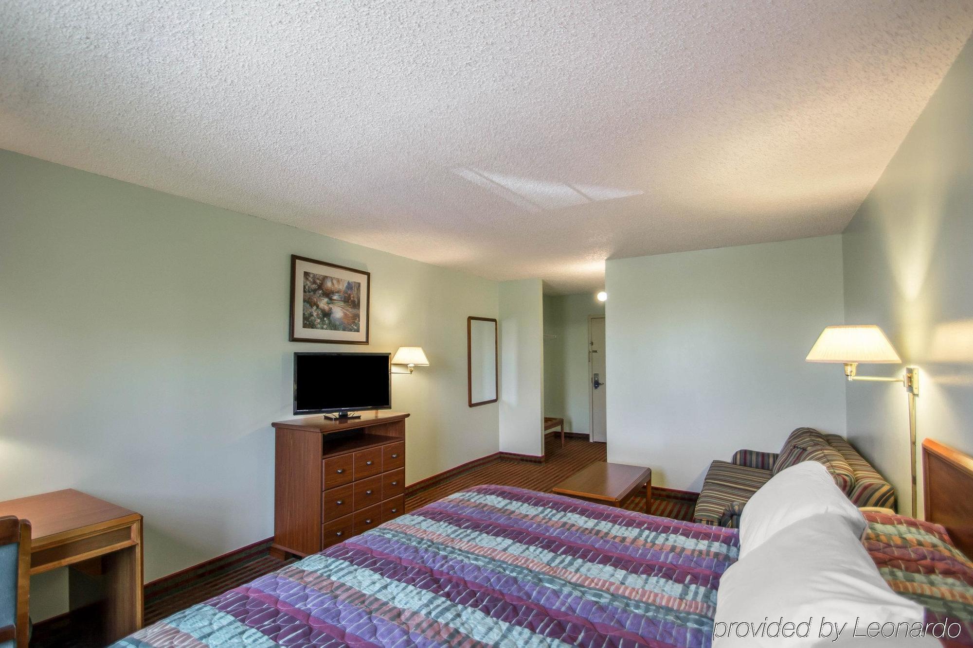 Rodeway Inn Lakeville Kültér fotó