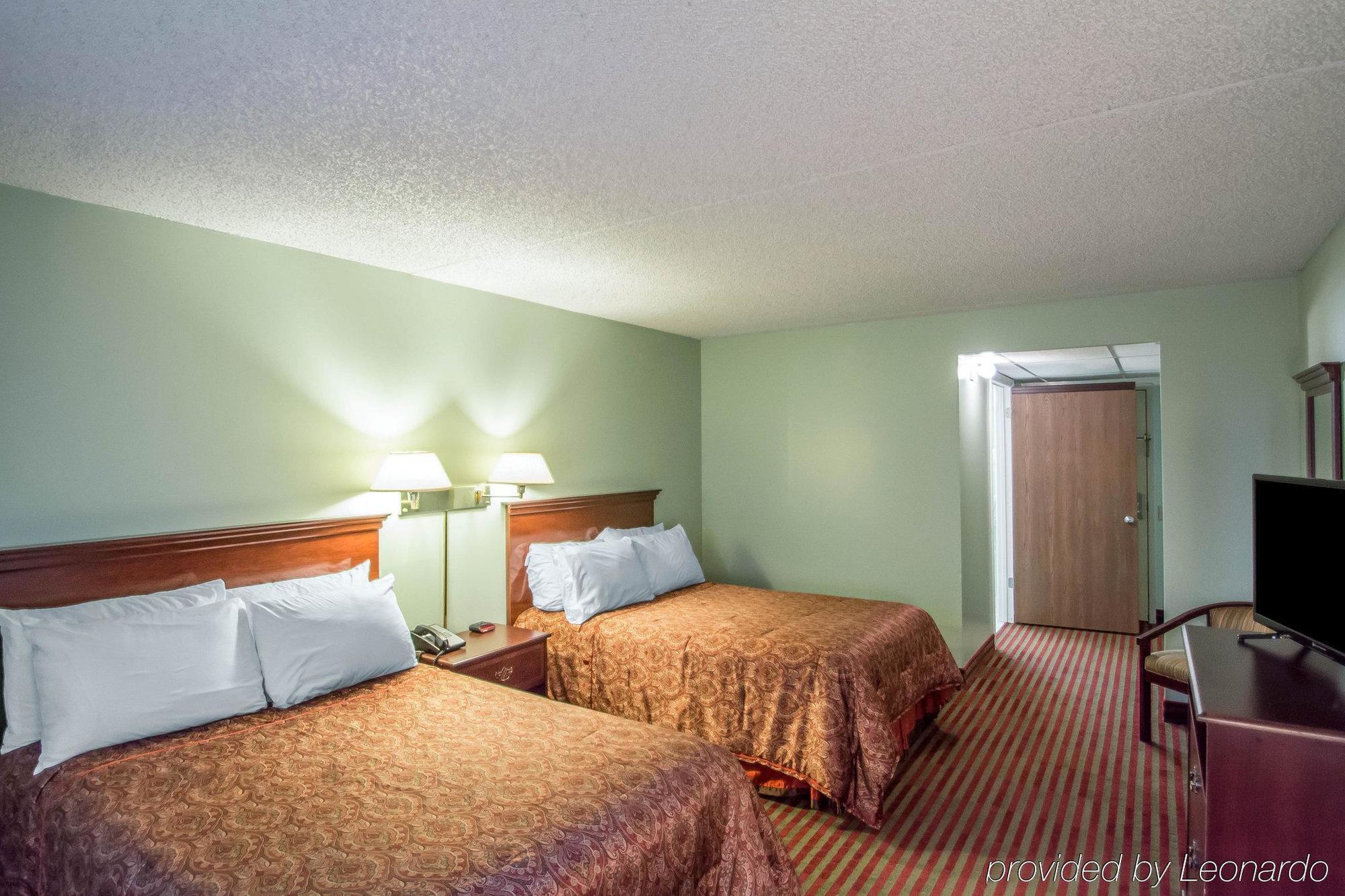 Rodeway Inn Lakeville Kültér fotó