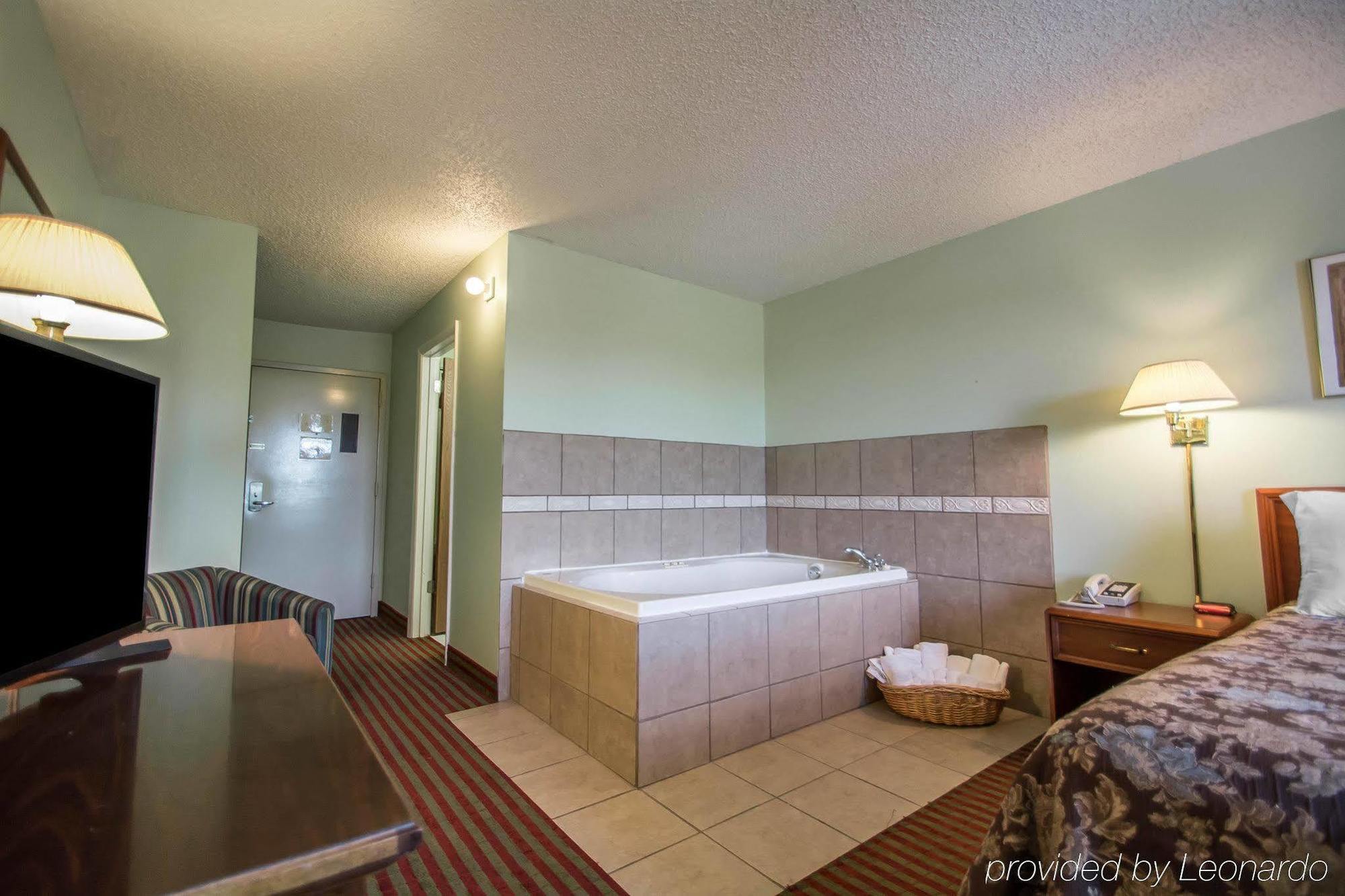 Rodeway Inn Lakeville Kültér fotó